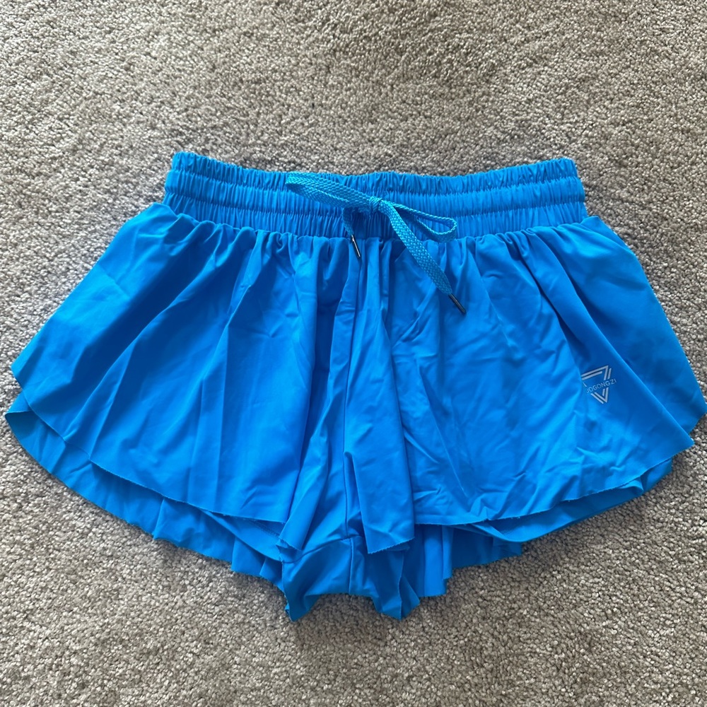 2 in 1 flowy athletic skirt/shorts